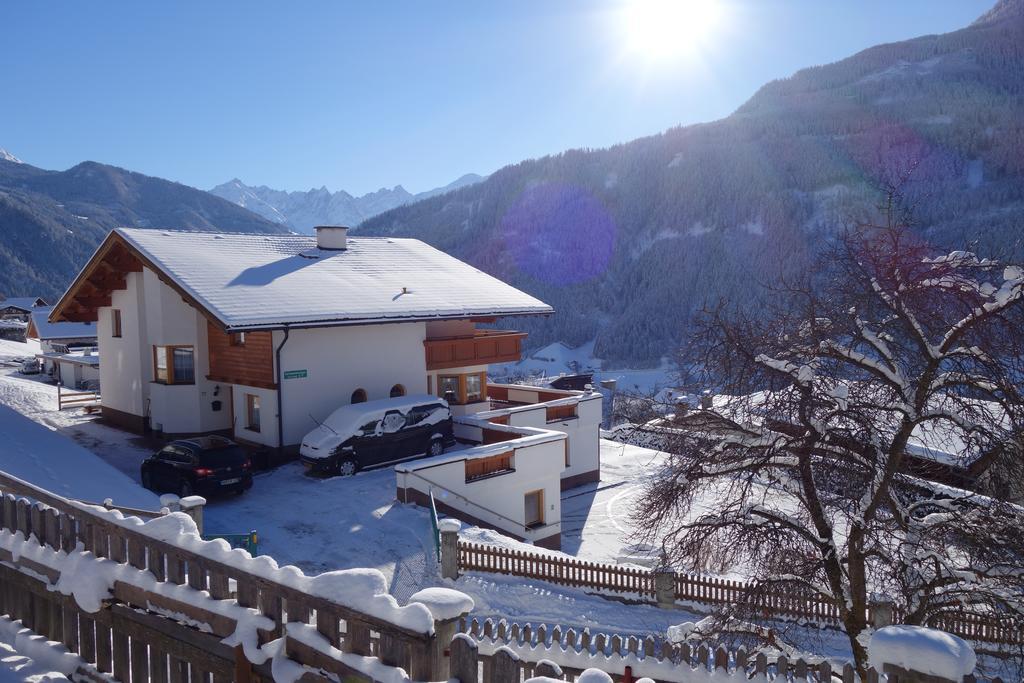 Landhaus Dangl Fliess Exterior photo
